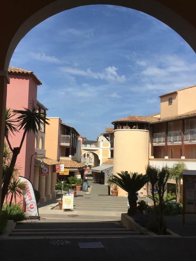 Studio Cap Esterel Saint-Raphaël エクステリア 写真